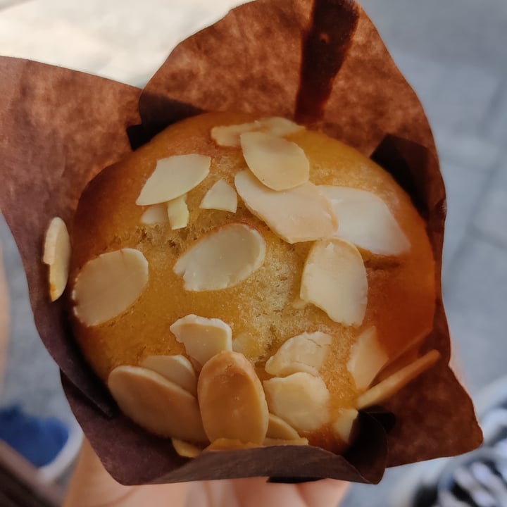 photo of Coccodi Dolce e Salato Cagliari Muffin arancia e mandorle shared by @floriana on  26 Sep 2020 - review
