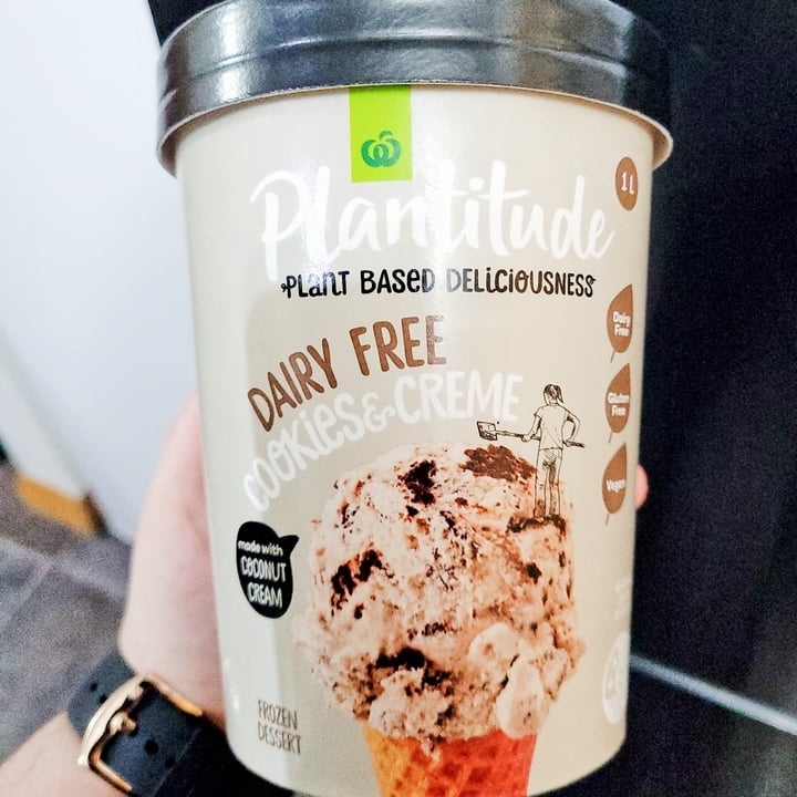 review photo of Plantitude Cookies & Creme shared by @ellythegeek on 20 Sep 2021 - review
