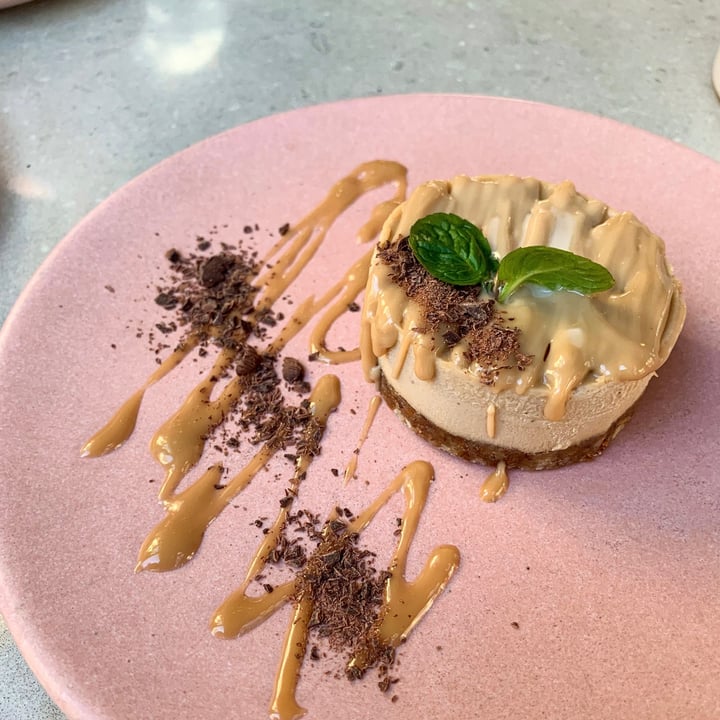 photo of Mudrá Cheesecake De Dulce De Leche shared by @recettasveganas on  20 Jun 2022 - review