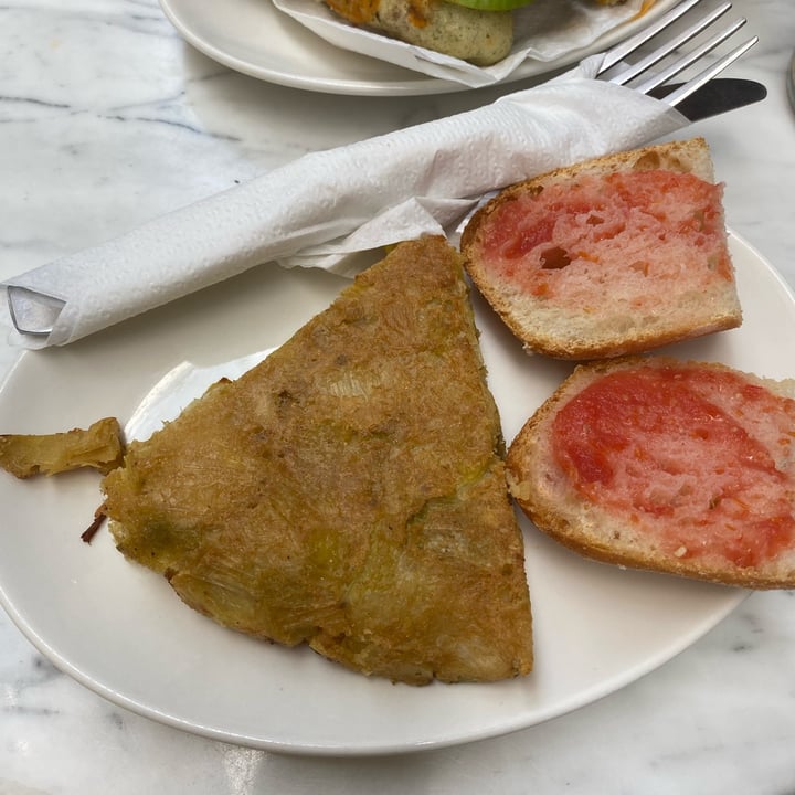 photo of The Vegan Corner Tortilla De Puerro shared by @juliprisma on  22 Aug 2022 - review
