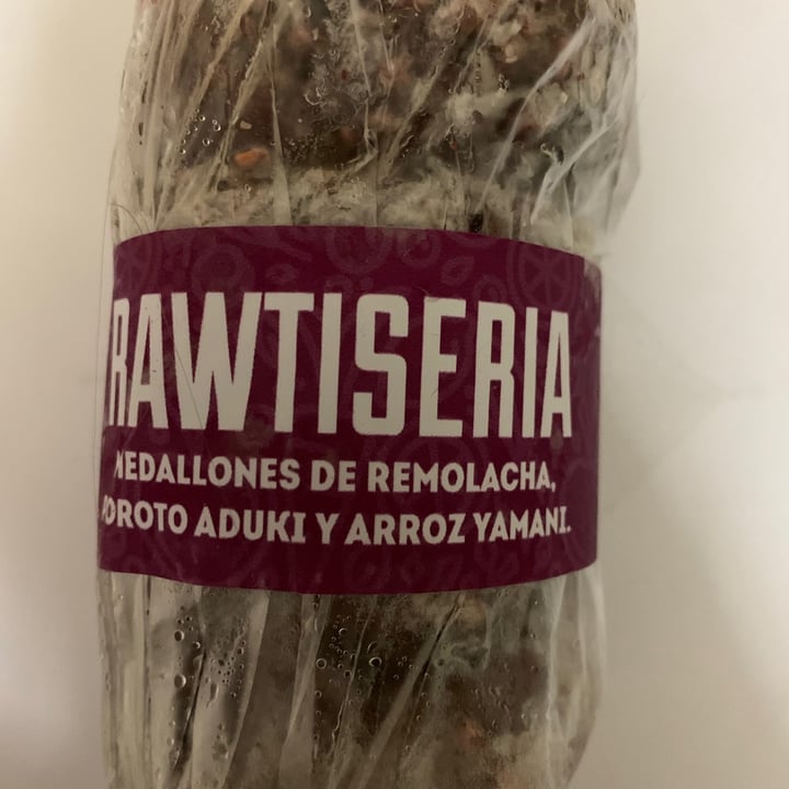 photo of Rawtiseria Medallones De Remolacha, Porotos Aduki Y Arroz Yamani shared by @bebuvegan on  22 Jan 2021 - review