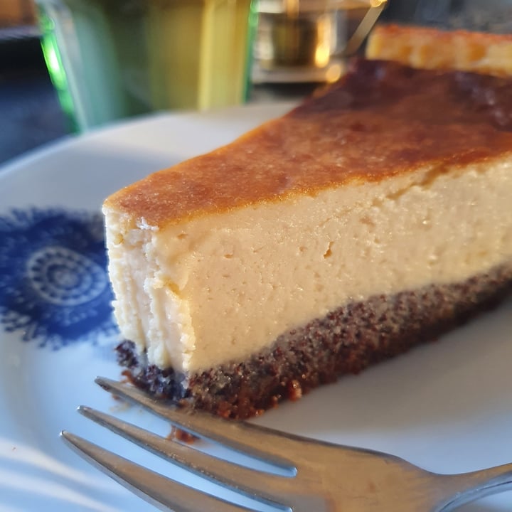 photo of Deli Mohn Zitronen Cheesecake shared by @jany666 on  19 Feb 2022 - review