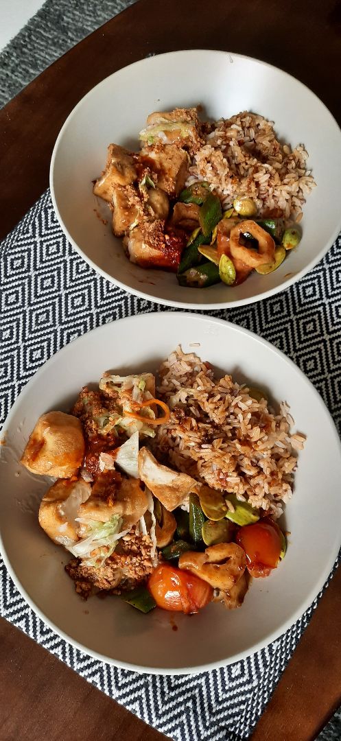 review photo of Pine Tree Cafe Sambal Petai Cuttlefish with Rice shared by @pjmisra on 21 Apr 2020 - review