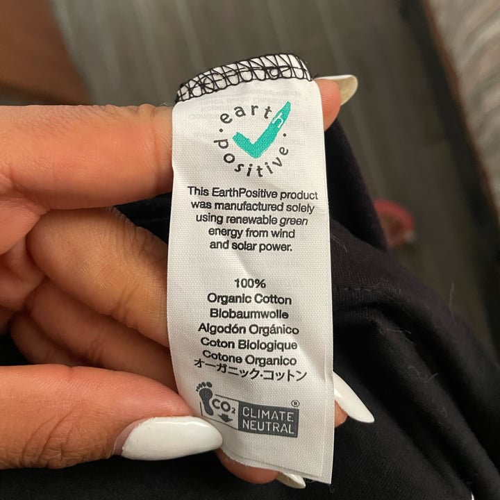 review photo of Anticarnist t-shirt anticarnist vegan cult shared by @michellemurci on 18 Sep 2022 - review