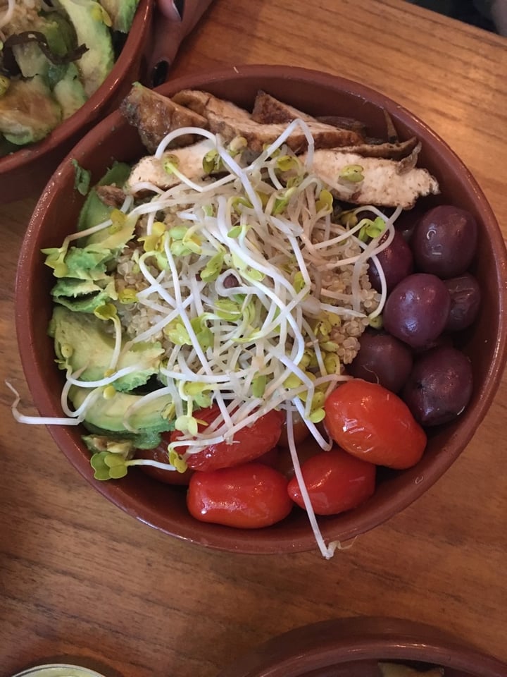 photo of Estilo Veggie Quinoa Mediterránea shared by @coltabra on  13 Nov 2019 - review