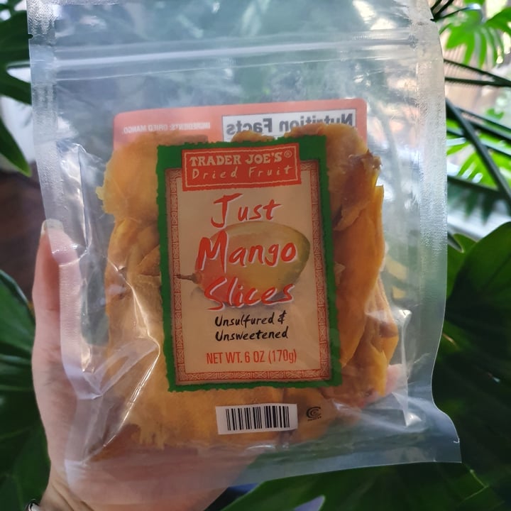 photo of Trader Joe's Just Mango Slices shared by @anistavrou on  26 Oct 2020 - review
