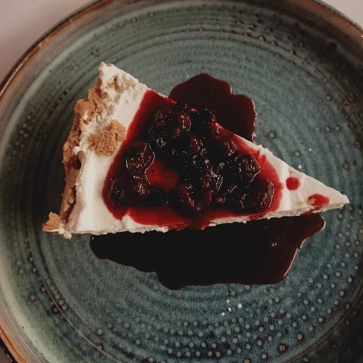 photo of Osteria L’Angolo Divino Cheesecake Vegana shared by @lolli on  02 Jul 2021 - review