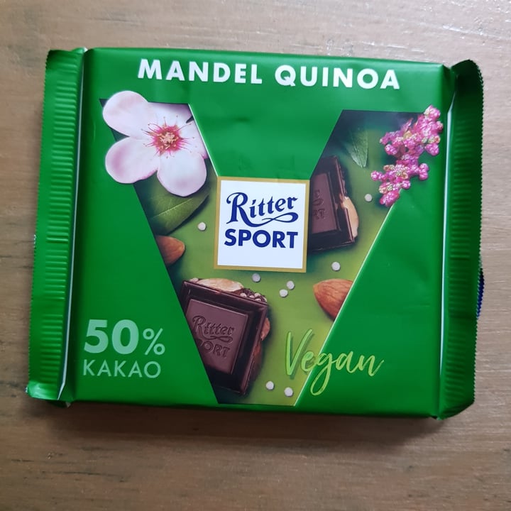 photo of Ritter Sport Mandel Quinoa 50% Cacao shared by @dourayra on  01 Nov 2020 - review