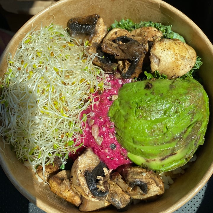 photo of Naked Cafe Nalu Bowl shared by @veganmika on  12 Jul 2021 - review