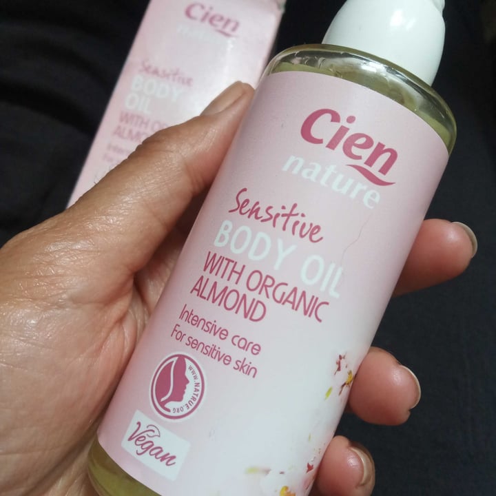 review photo of Cien Aceite de almendras de agricultura ecológica shared by @helenabat on 17 Aug 2020 - review