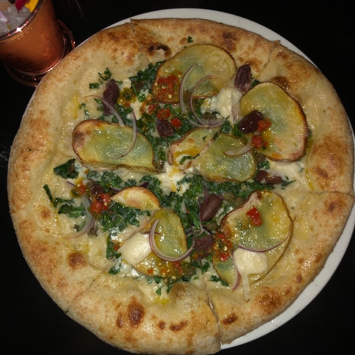 photo of Planta The Bianca Pizza shared by @tiascaz on  11 Dec 2021 - review