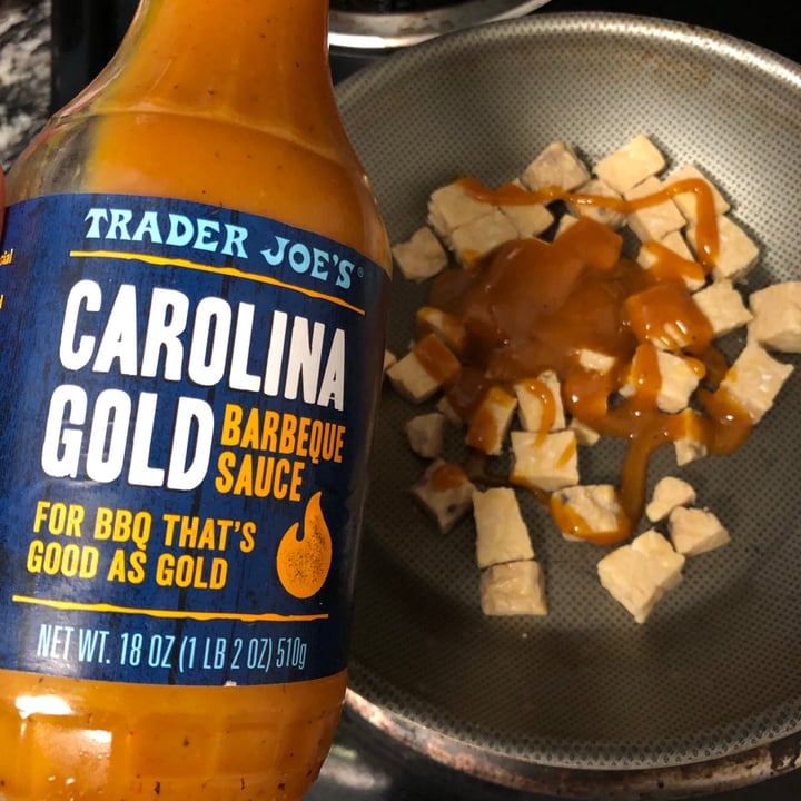 photo of Trader Joe's Carolina Gold BBQ Sauce shared by @valeskafreire on  25 Jun 2021 - review