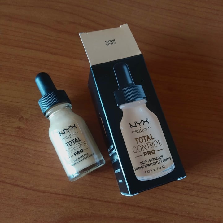 photo of NYX Cosmetics Total Control Drop Foundation shared by @chloebotta on  06 Sep 2022 - review
