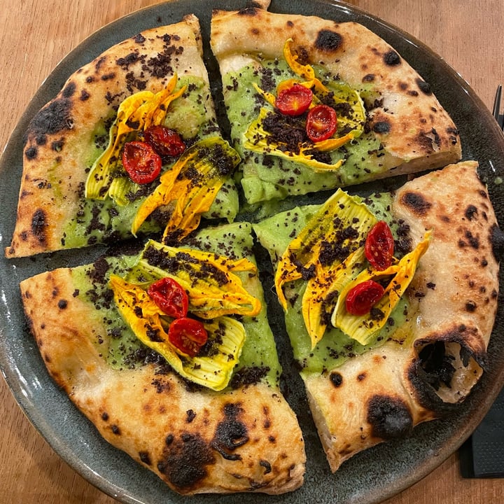 photo of Binomio Pizza Vegetariana shared by @sara22- on  21 Oct 2022 - review
