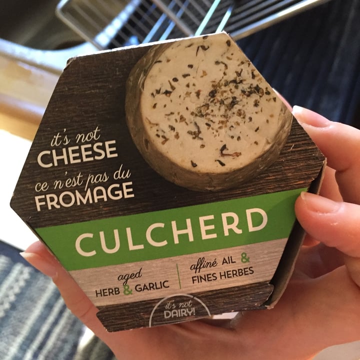 photo of Culcherd Tree nut cheeze Herb & garlic shared by @cynlennox on  17 Jul 2020 - review