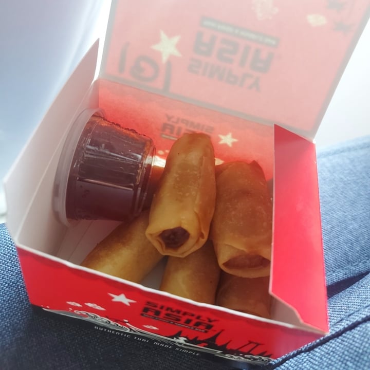 photo of Simply Asia - Table View 101 - Vegetable Spring Rolls shared by @rosevr on  25 Nov 2021 - review