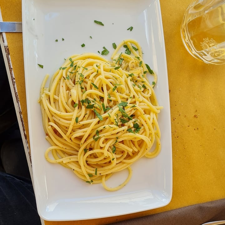 photo of Una Terrazza in Toscana (Temporarily closed) Spaghetti aglio olio e peperoncino shared by @brunopoli on  29 Aug 2021 - review