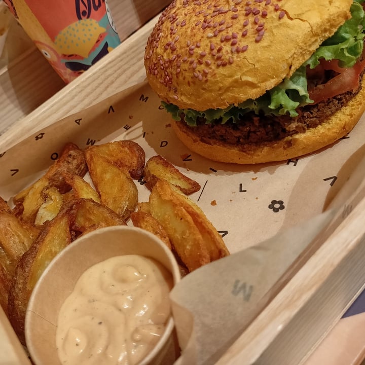 photo of Flower Burger Hercules burger edizione limitata shared by @marinasacco on  29 Sep 2022 - review