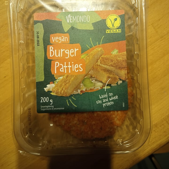 photo of Vemondo vegan burger patties shared by @feiryu on  04 Sep 2022 - review