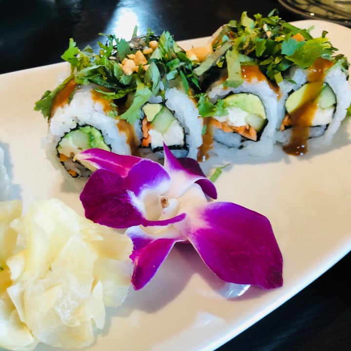 photo of Blue Sushi Sake Grill Thai Hippie (Vegan Maki) shared by @lonica on  08 Mar 2021 - review