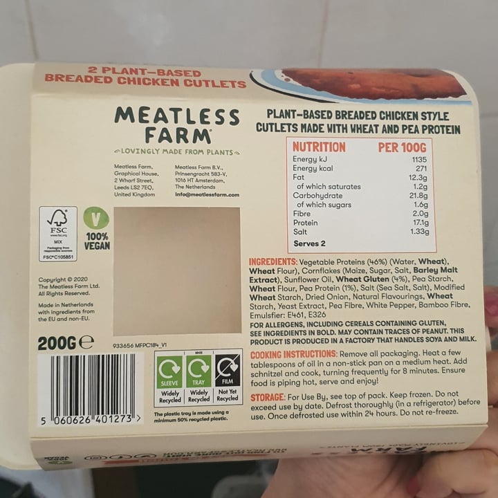 photo of Meatless Farm Plant-based Breaded Chicken Cutlets shared by @jotterbook on  16 May 2021 - review