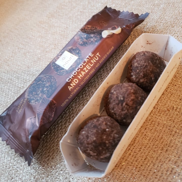 photo of Nouri Chocolate and Hazelnut Truffles shared by @lilwanderer on  19 Dec 2022 - review