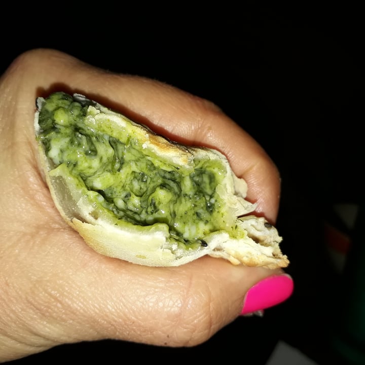 review photo of Empanadas de 10 - San Justo Empanadas veganas De Acelga Y Queso shared by @dana1922 on 13 Sep 2020 - review