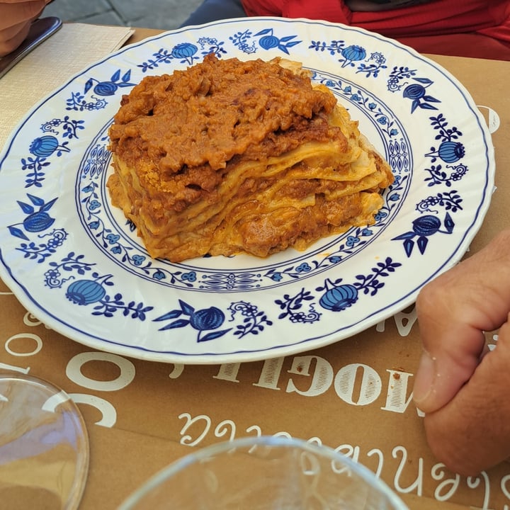 photo of Sementis Lasagne Con Beyond Meat shared by @ilariaraffa on  28 Sep 2022 - review
