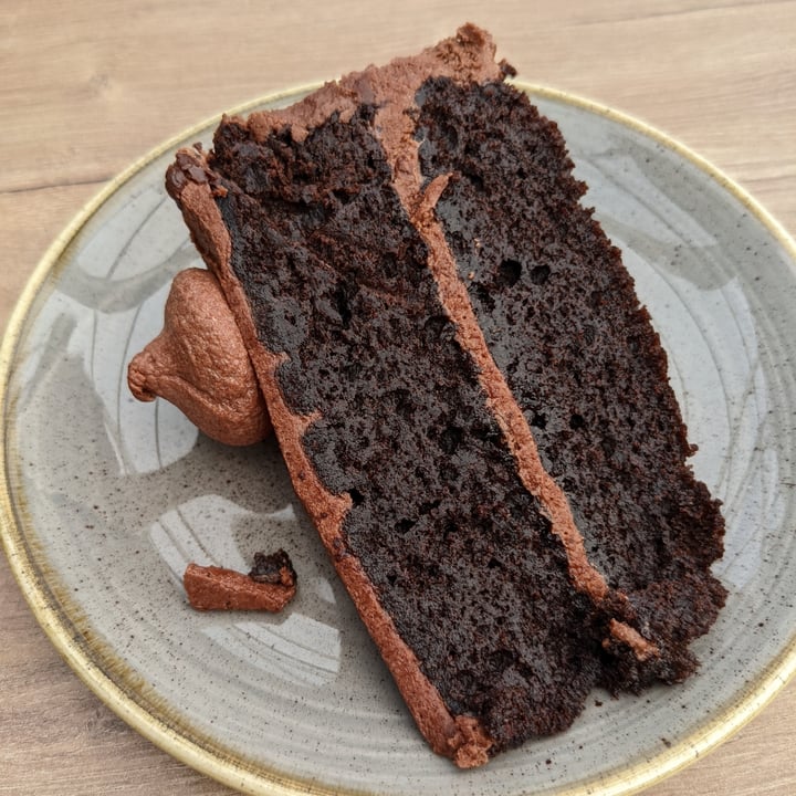 photo of Dobbies Garden Centre Cadnam Vegan Chocolate Cake shared by @benzole on  15 Jun 2022 - review