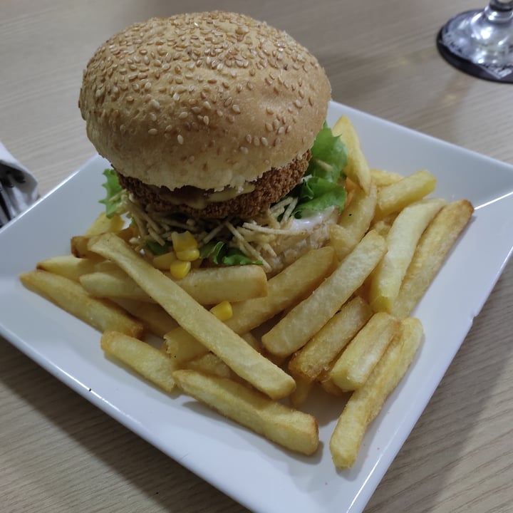 review photo of Vegalizzz (Delivery only) X Frango Veg com Fritas shared by @nuriamarques on 01 May 2022 - review