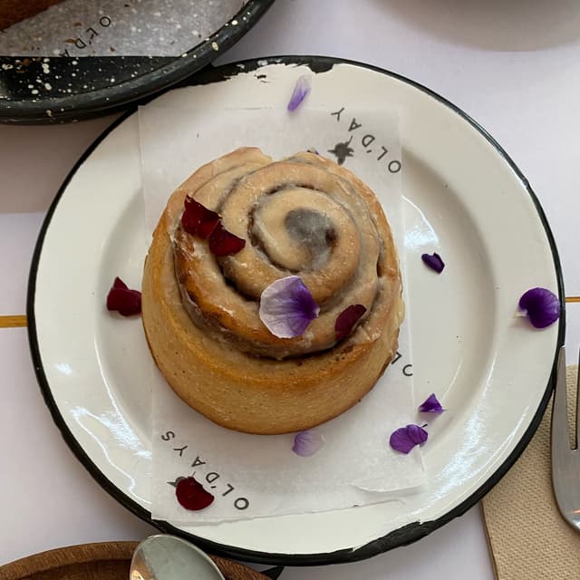 Foto del plato “roll de canela”