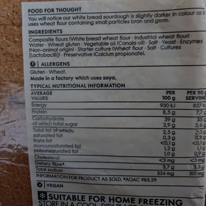 photo of Woolworths Food white sourdough bread shared by @space999sailor on  15 Nov 2022 - review