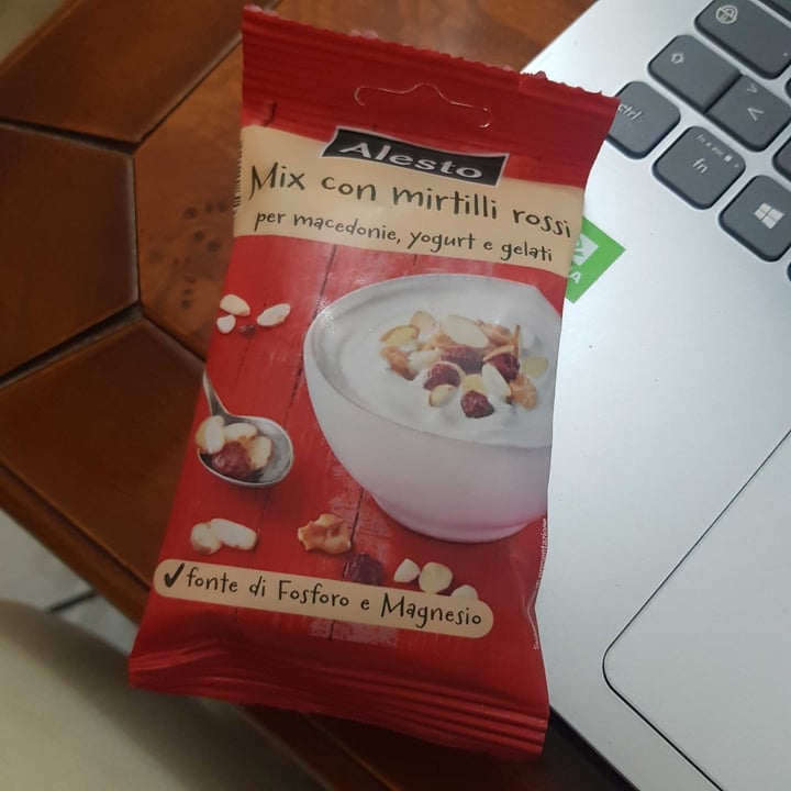 photo of Alesto Mix con mirtilli rossi shared by @domiarale on  27 Apr 2021 - review