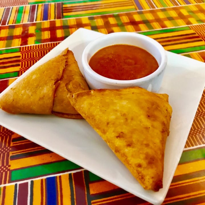 photo of AKADI PDX Lentil Samosas shared by @pdxveg on  03 Sep 2019 - review