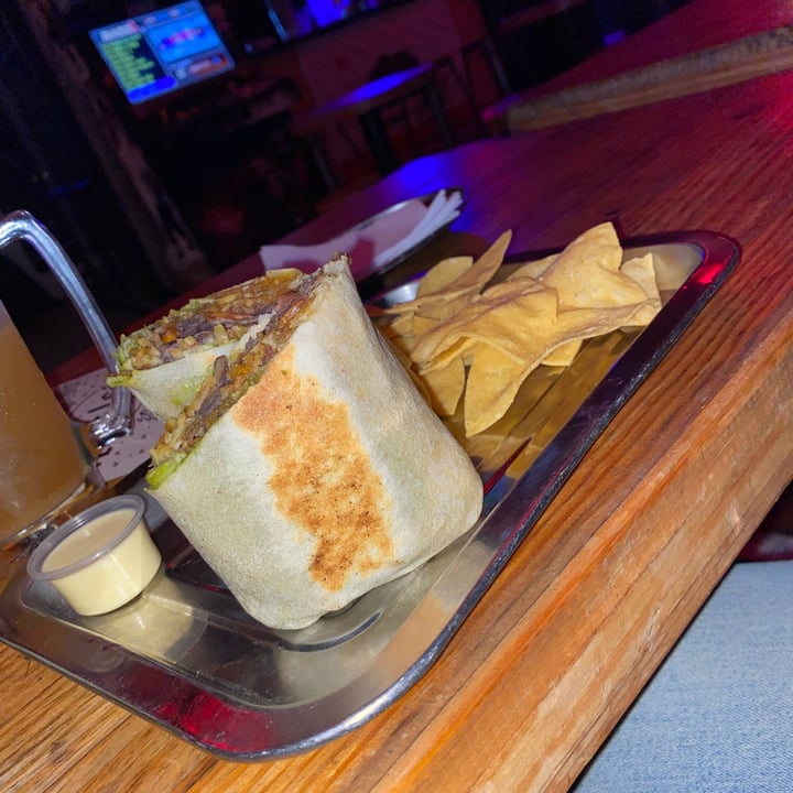 review photo of Cafe Leon Interior 6 Local 3 Paseo Del Faro Burrito Beyond Meat shared by @manuela666 on 24 Apr 2022 - review