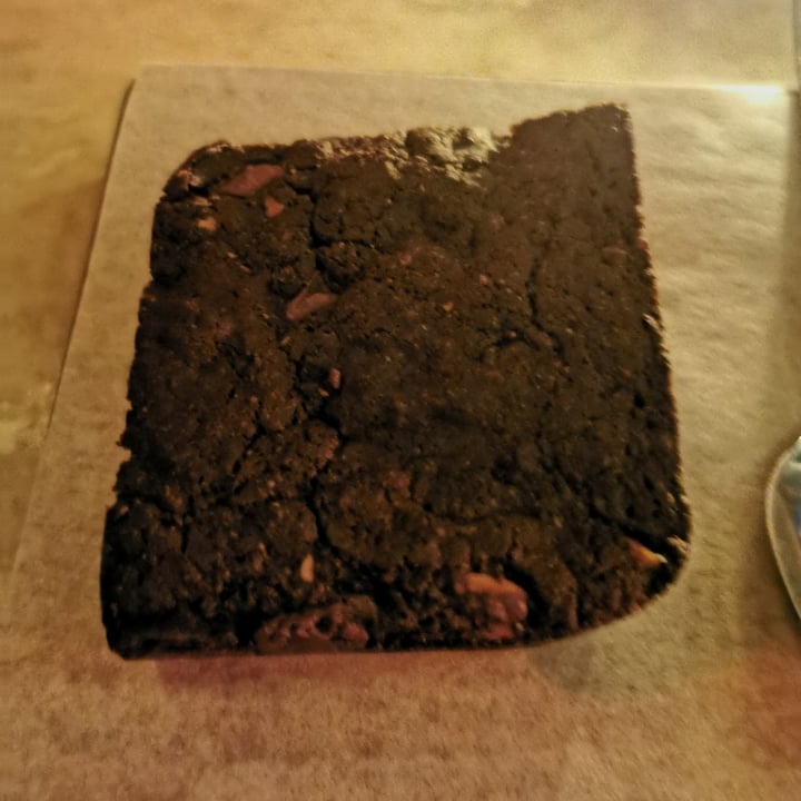 photo of Honest Chocolate Cafe Vegan Brownie shared by @veganpower001 on  24 Jun 2022 - review