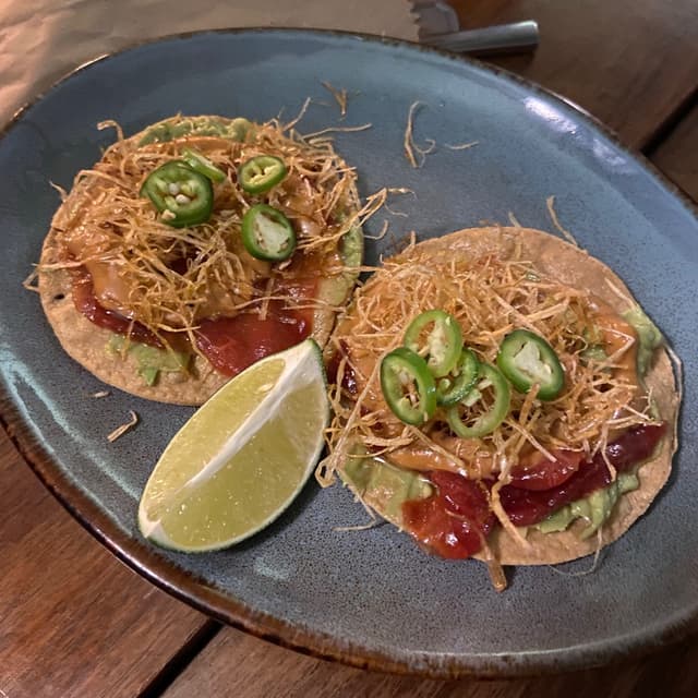 Foto do prato “Tostadas De Sashimi”