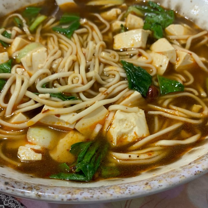 photo of Noodles & Soups Spaghetti in brodo piccante con tofu shared by @marisara on  04 Dec 2021 - review