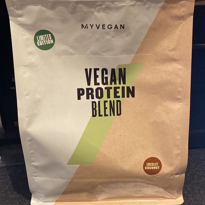 photo of MYVEGAN Chocolate and Coconut protein blen shared by @fabriziapsr on  06 Apr 2022 - review