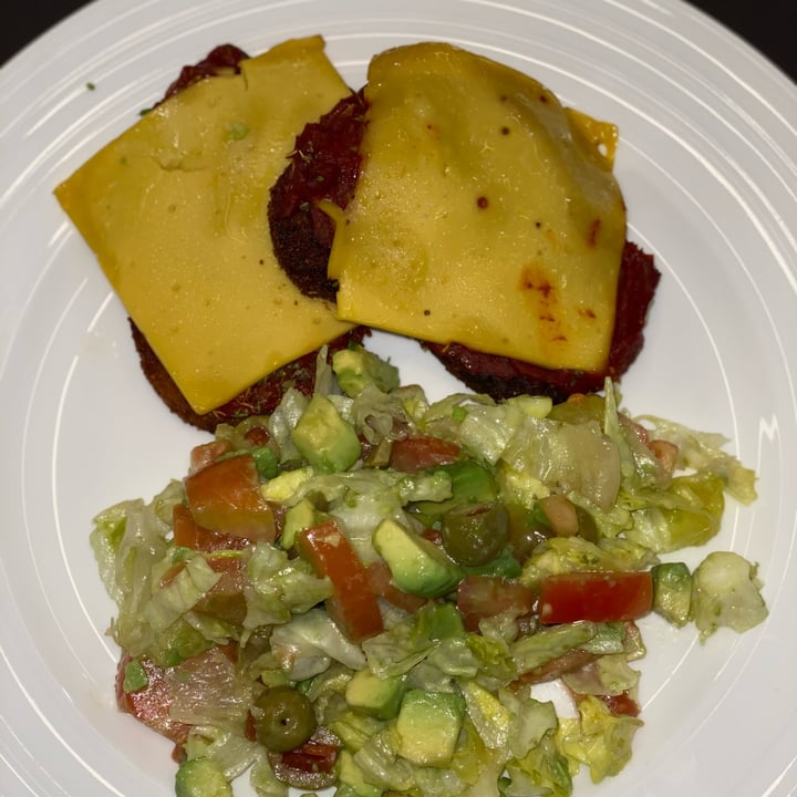 photo of Vegie Delights Tender Crumbed Schnitzel shared by @georgiaday on  01 Nov 2022 - review