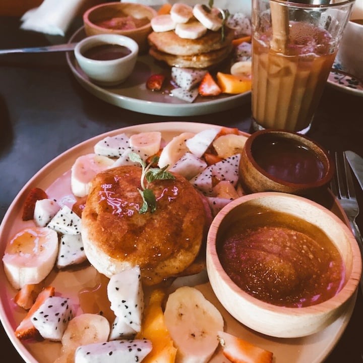 photo of Rosie's cafe Vegan Pancakes shared by @raquelamat on  11 Nov 2020 - review