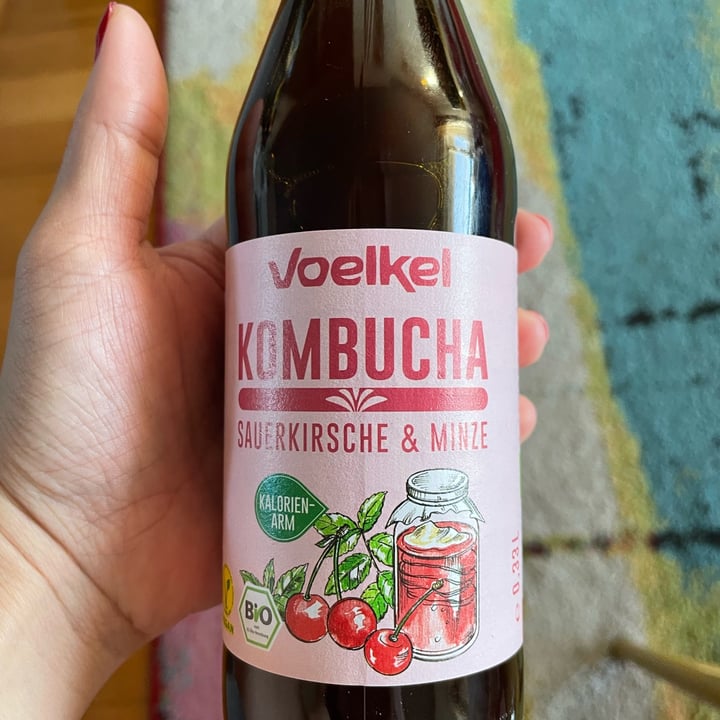 review photo of Voelkel Kombucha Sauerkirsche Minze shared by @vegnostic on 22 Dec 2021 - review