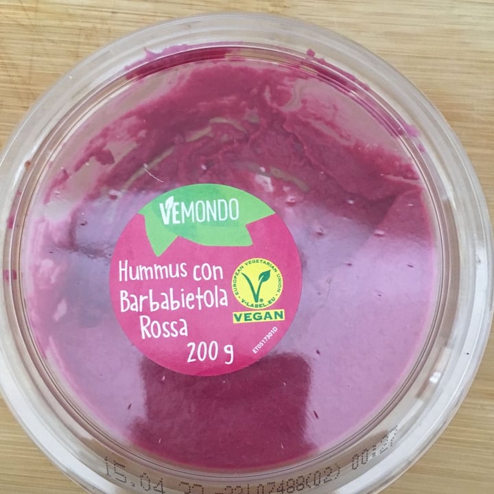 photo of Vemondo Hummus con Barbabietola Rossa shared by @chiaraco92 on  22 Mar 2022 - review