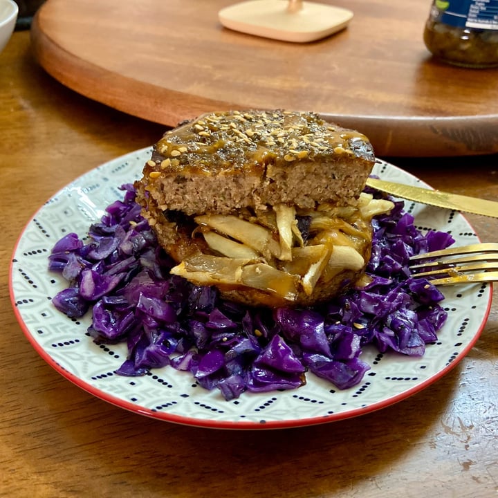 photo of Pacific Greens Wholly Burger shared by @dafnelately on  18 Jul 2021 - review