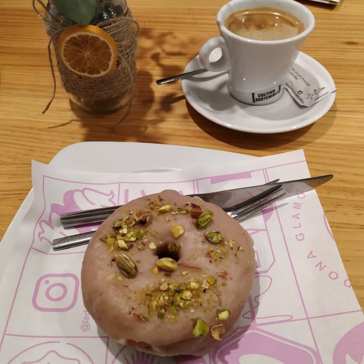 photo of GARDENS HOUSE CAFE Pistachio Filling Donut shared by @alexrod on  14 Dec 2022 - review