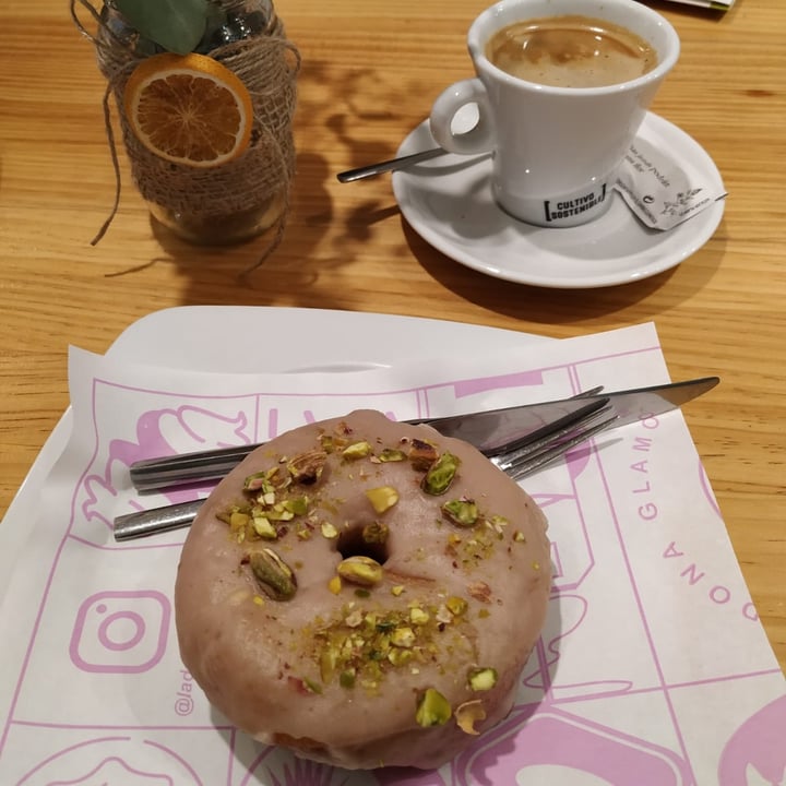 review photo of GARDENS HOUSE CAFE Pistachio Filling Donut shared by @alexrod on 14 Dec 2022 - review