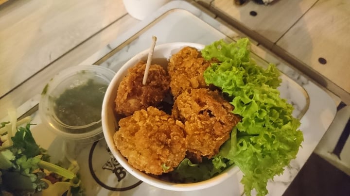 photo of VeganBurg Singapore Shrooms Pops shared by @hollya113 on  11 Nov 2019 - review