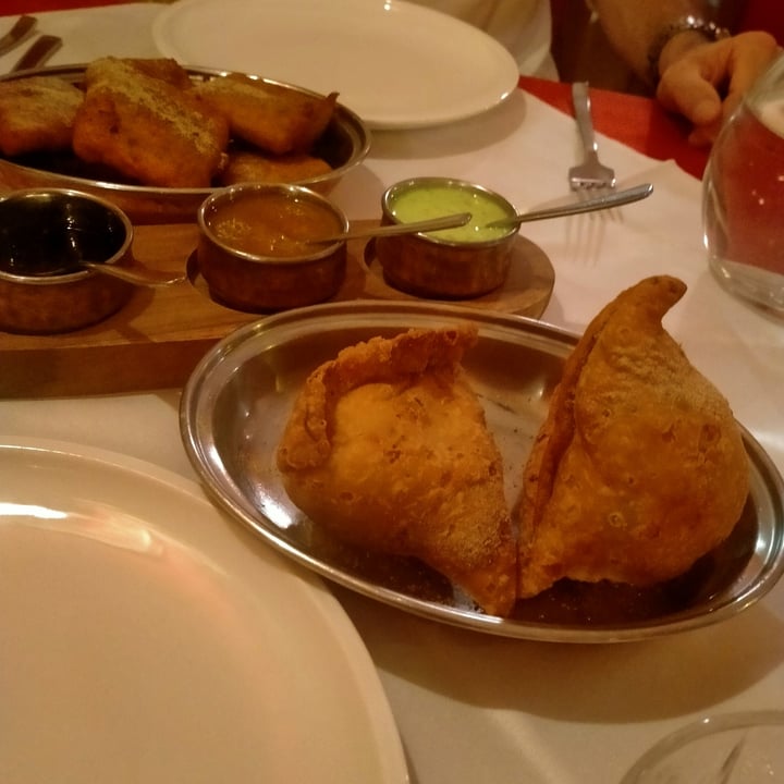 photo of Maharaja Indian Restaurant samosa shared by @masaya90 on  02 Aug 2022 - review