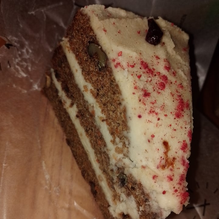 photo of Fifi Almacén Carrot cake shared by @mackphiller on  22 Jun 2022 - review