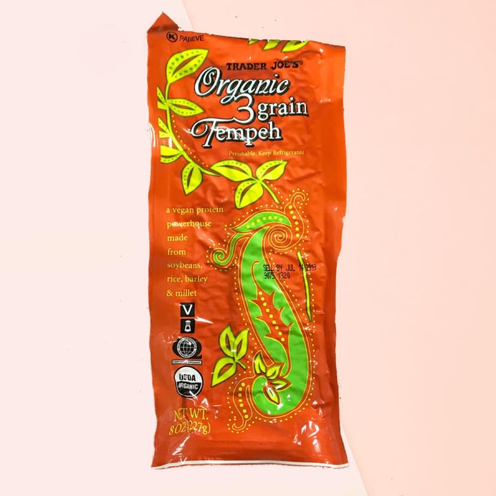 review photo of Trader Joe's Organic 3 Grain Tempeh shared by @ellehurst on 01 Nov 2021 - review